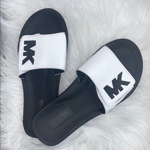 Michael Kors Black & White Slides